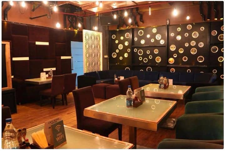 Ideal Coffee Shop Restaurants in Netaji Subhash Place, New Delhi